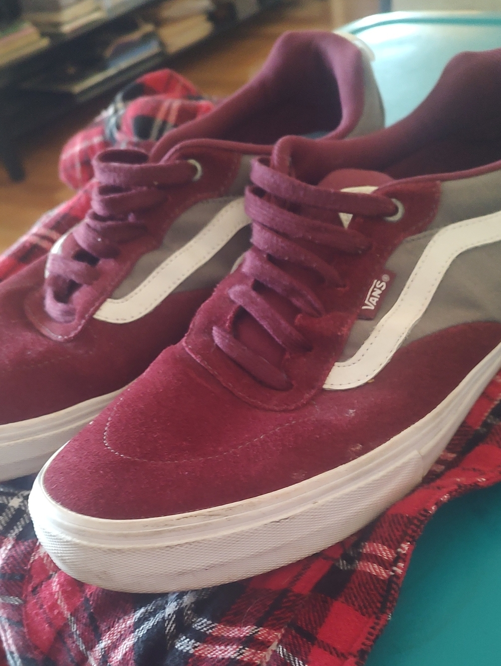 Vans/Burgendy&White Suede Old Skool Sneakers